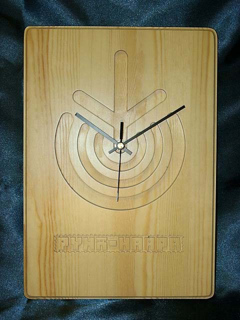 Wall clock, pine