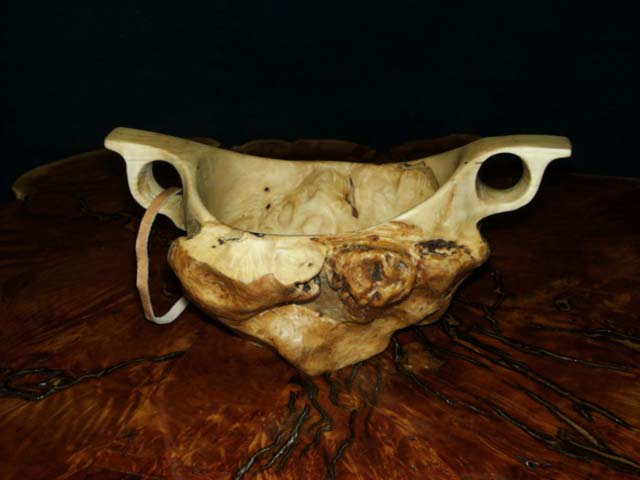 Birch burl tankard with 2 handles